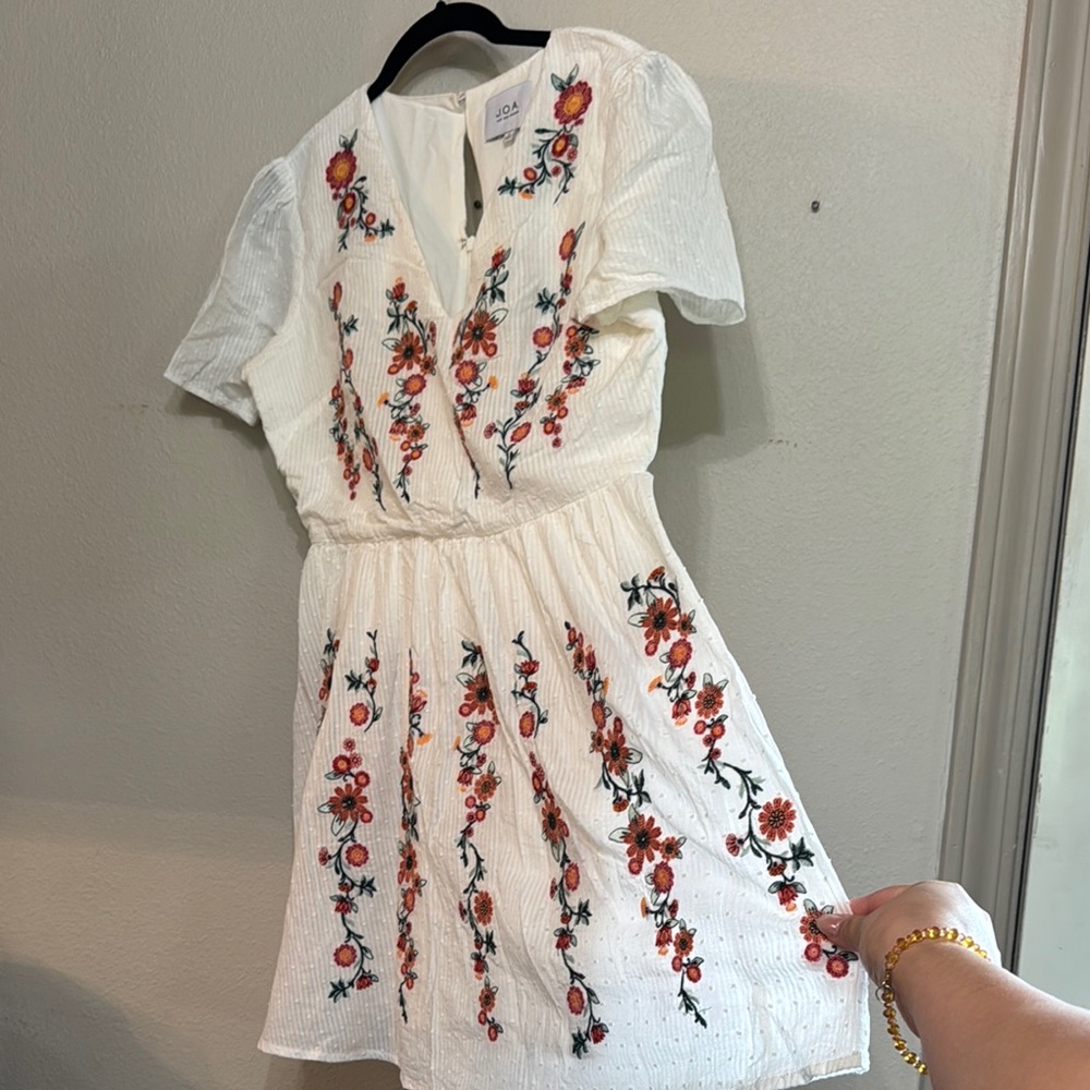 J.O.A. White Puff Sleeve Sundress with Pink Embroidery